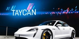Porsche realizza un camion capace di ricaricare le vetture porsche taycan