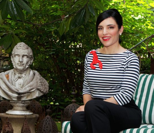 Il galateo contemporaneo in società secondo Elisa Motterle