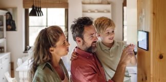 Come progettare una casa sostenibile? 7 passaggi fondamentali famiglia casa smart sostenibile
