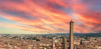 Bologna e il progetto “Siamo nati per camminare”