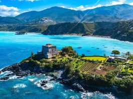 Dove andare a Ferragosto spendendo poco: 4 mete low cost San Nicola Arcella panorama
