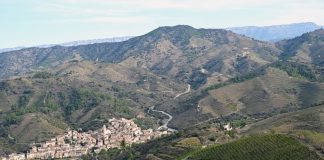 Turismo: Spagna, andar per Catalogna Spagna borgo di Porrera